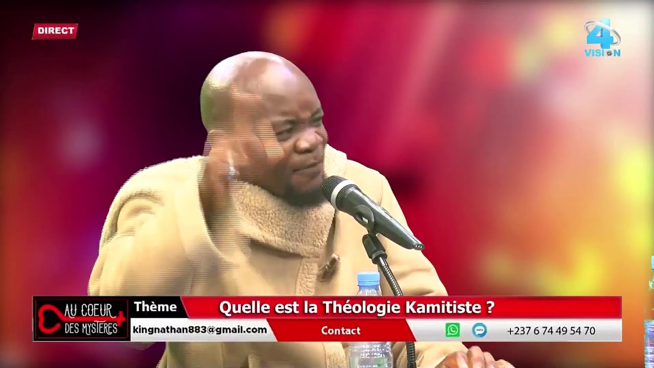 AU COEUR DES MYSTÈRES