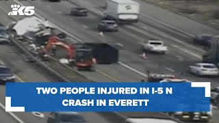 2 injured in northbound I-5 crash in Everett