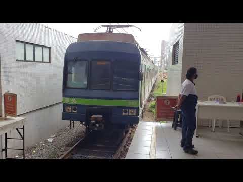 CBTU-Recife T.U.E. Santa Matilde saindo da estação Recife.