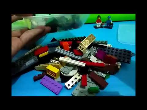 Mainan edukasi untuk merangsang imajinasi anak. Di jual dalam kemasan tertentu dan tidak bisa dicamp. 