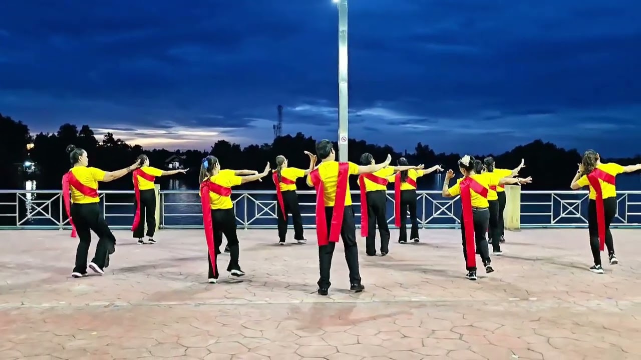 #บาสโลป เพลงลำเกี้ยวกล่อมทุ่ง ขอบคุณศิลปินนักร้อง อังคนางค์ คุณไชย