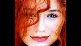 Video thumbnail of "tori amos - cornflake girl"