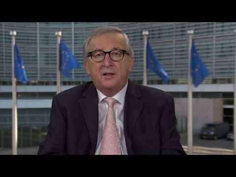 Video: Jean-Claude Juncker Nettowaarde: Wiki, Getroud, Familie, Trou, Salaris, Broers en susters