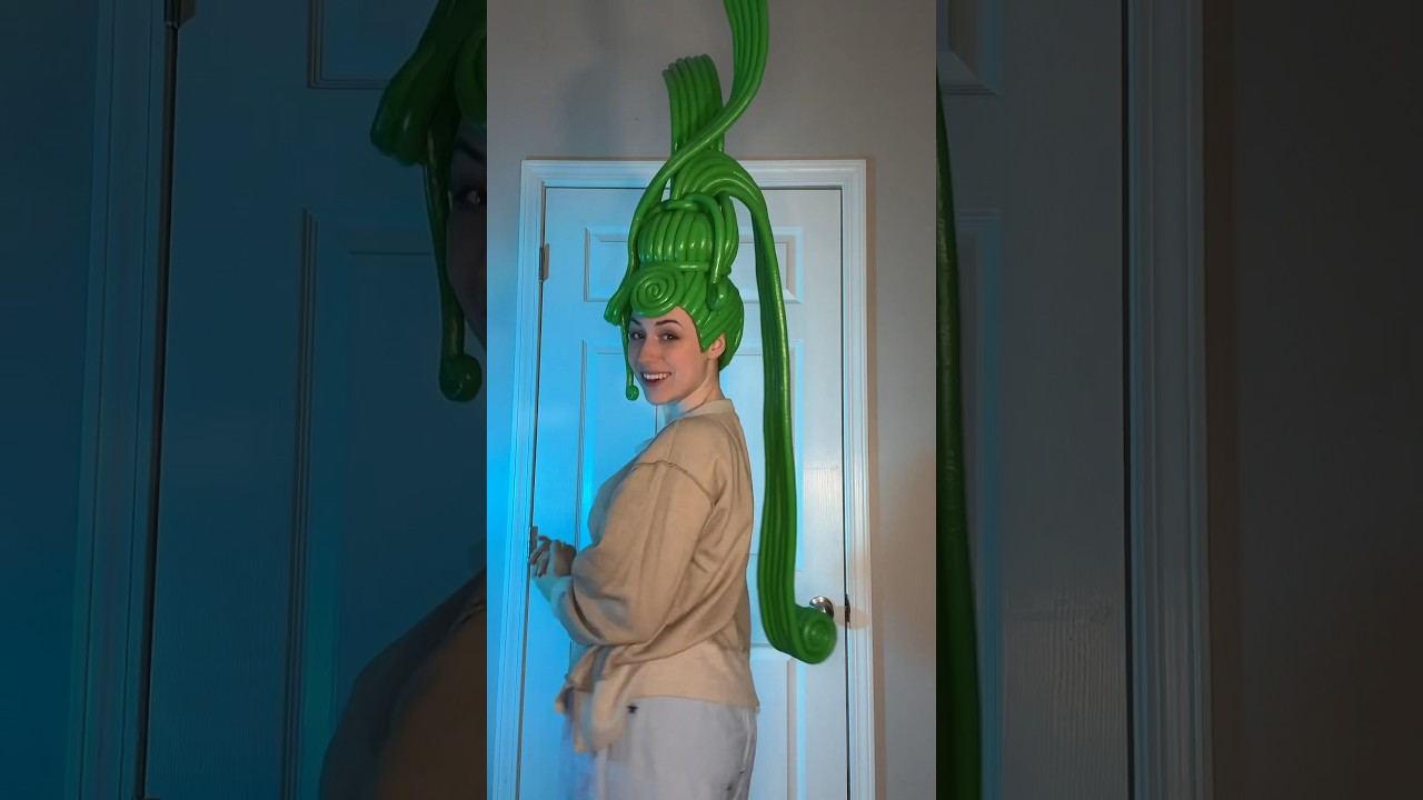 VELVET WIG // so big it can’t fit into frame haha ! #trollsbandtogether #velvet #velvetandveneer