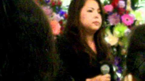 Nkauj Hmong Singing