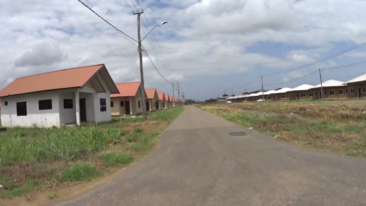 SURINAME - Biltstraat