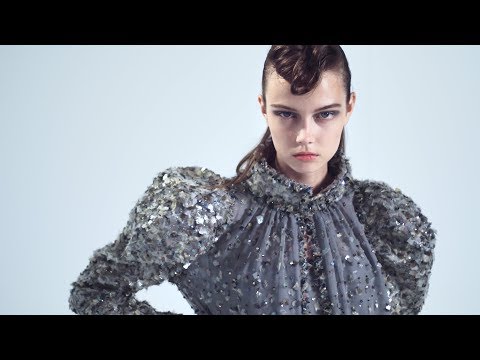 Chanel Fall 2018 Ready-to-Wear Fashion Show  Moda autunno inverno, Autunno  inverno, Ready to wear