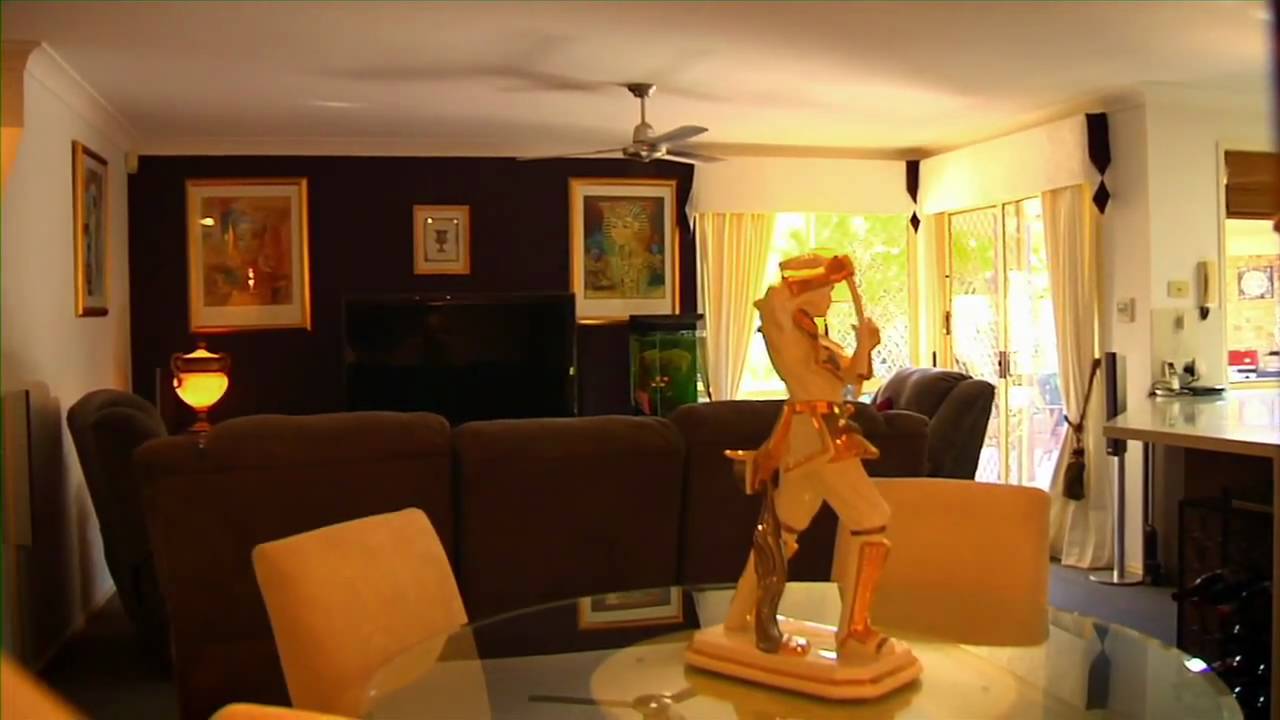 REOL Property Consultants 21 Yarraville St, Robina