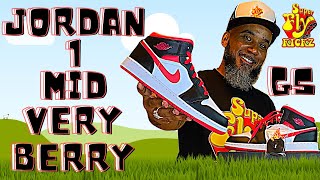 THIS ISN'T THE JORDAN 1 OG COLOR-WAY GYM RED IT's THE VERY BERRY (GS) MID  WITH EXTRA LACES!!! (FIRE) - YouTube