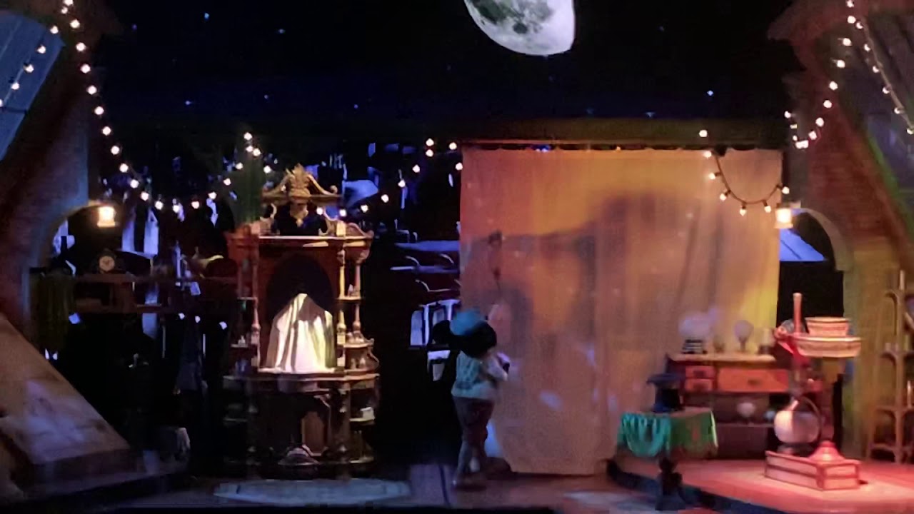 ºoº The Lion King - Mickey and the Magician