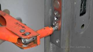 Замена замка в металлической двери