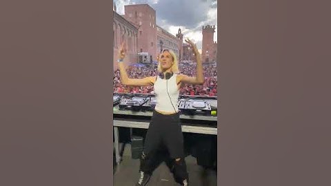 Brina Knauss on fire! 🔥