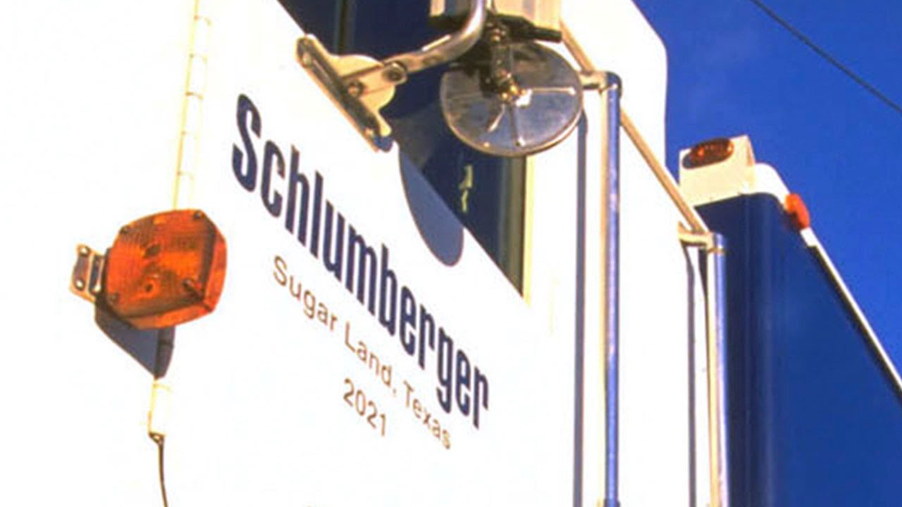 Oil Field Services Giant Schlumberger’s .7B Stake in Eurasia Drilling Comes With Risks Oil Field Services Giant Schlumberger’s .7B Stake in Eurasia Drilling Comes With Risks