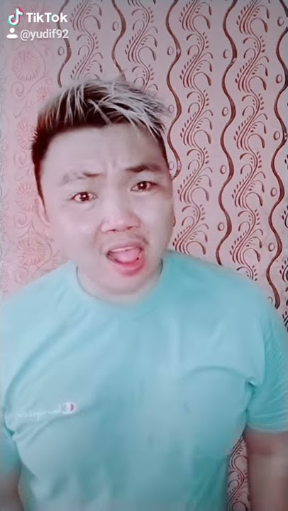 menari diatas luka