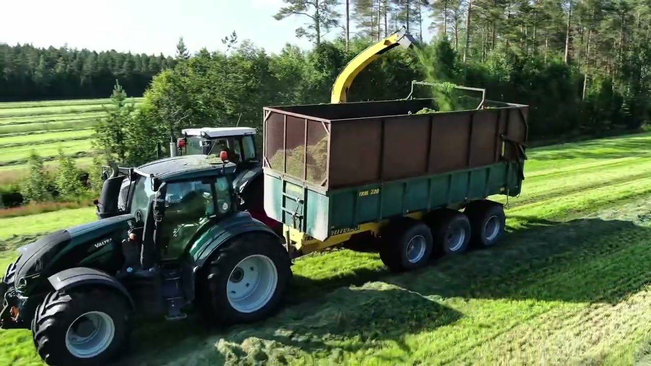 Fendt 939 and Elho Cobra. West Lantbruk 