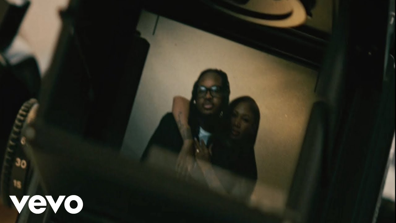 4L JAVI - Play It Smart ft. Nueve Lio