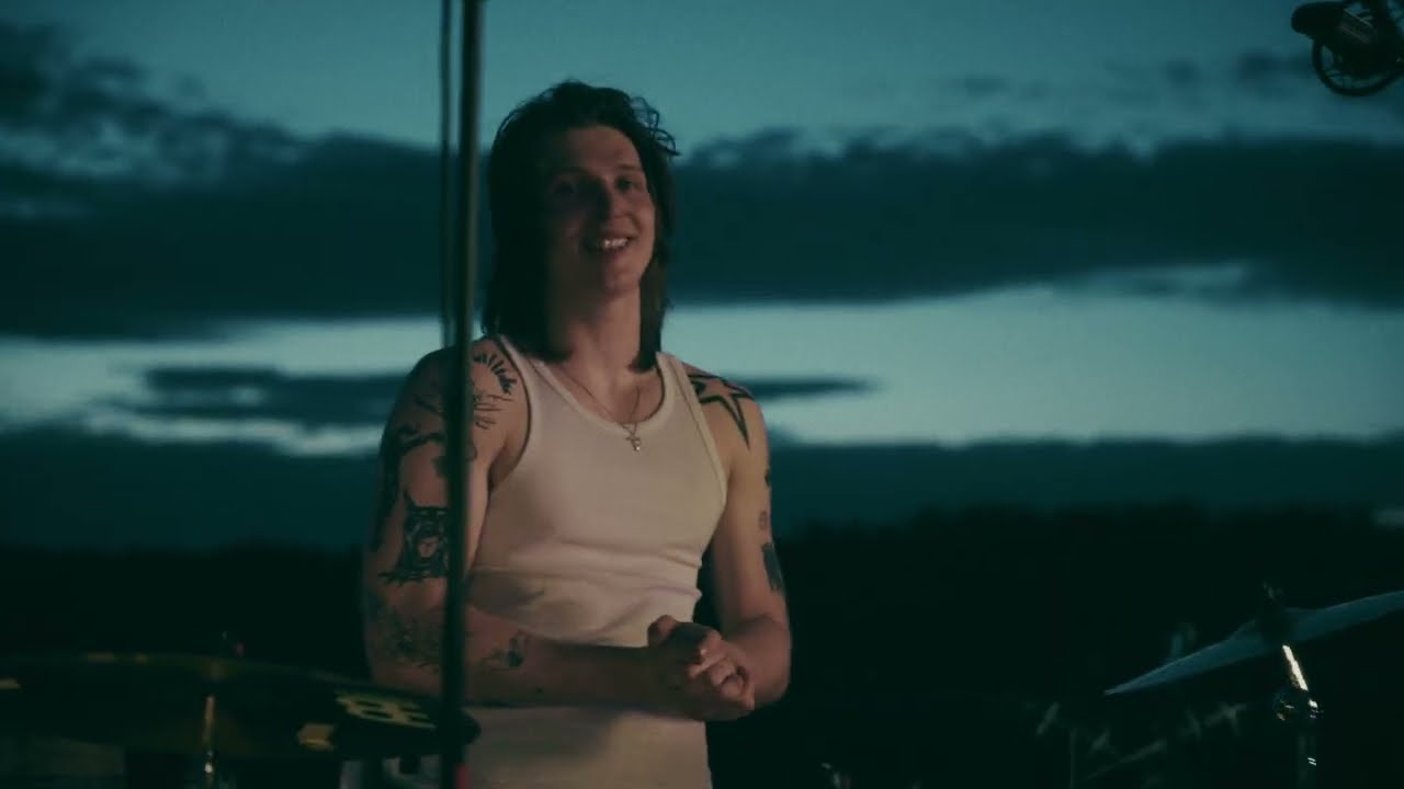 Video Vorschaubild mit Play Button