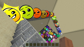 Geometry Dash and Lobotomy Dash Nextbots Chase me in Maze Gmod for Minecraft PE