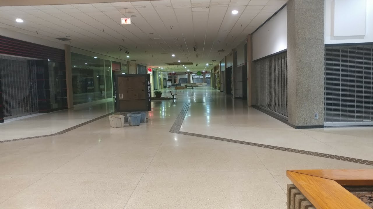 Dead Mall Exploration Of Sandburg Mall The Hidden Areas - YouTube