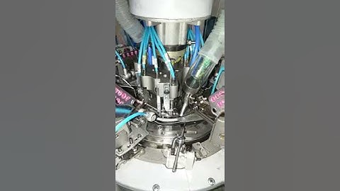 Stocking knitting machine