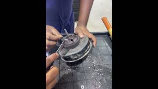 Nissan ac blower fan lock removing Nissan ac blower fan lock removing