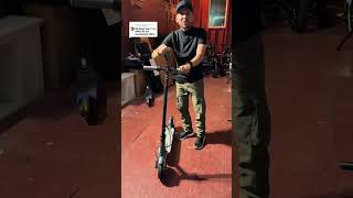 AOVOPRO LADPED LP60 Electric Scooter 350W 19mph Max Speed 8.5inc