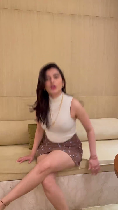 cewek cantik bikini putih ketek mulus