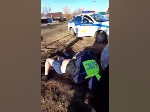 Дпс задушил человека в красном куте. Саратов гаишники удушили. Дпс задушил в саратовской области. В саратовской области сотрудники дпс. Дпс задушил в саратовской области.