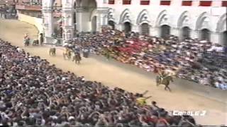 Palio 2 luglio 2005 Resimi