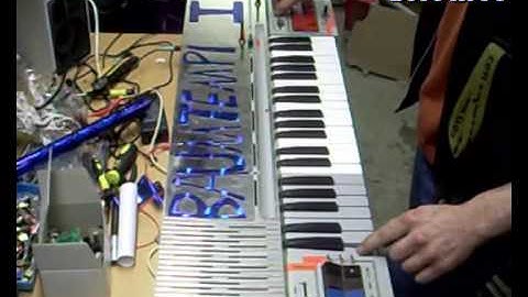 Bontempi HF 201: Baumtempi-1 sub bass Keyboard (Circuit Bent by BAUM) Don´t blow your subwoofers ;)