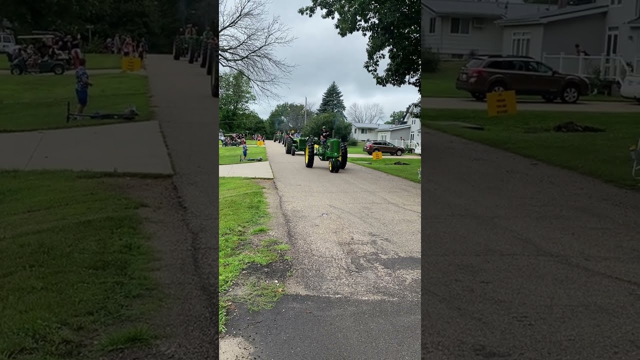 What Is A Parade Without Older Tractors Iowa Outdoors Tractor Fun Farming Candy Yum