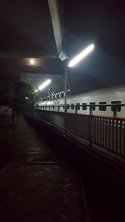 PEMANASAN MESIN #keretaapi #keretaapiindonesi #train #railfans #railway #keretaekonomi