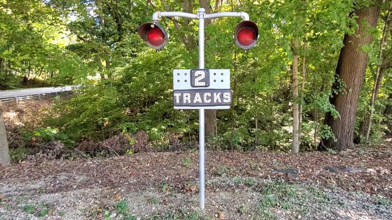 Beer Cooler Pub & Grub Display Crossing Signal Tour, Hillsdale, IN YouTube