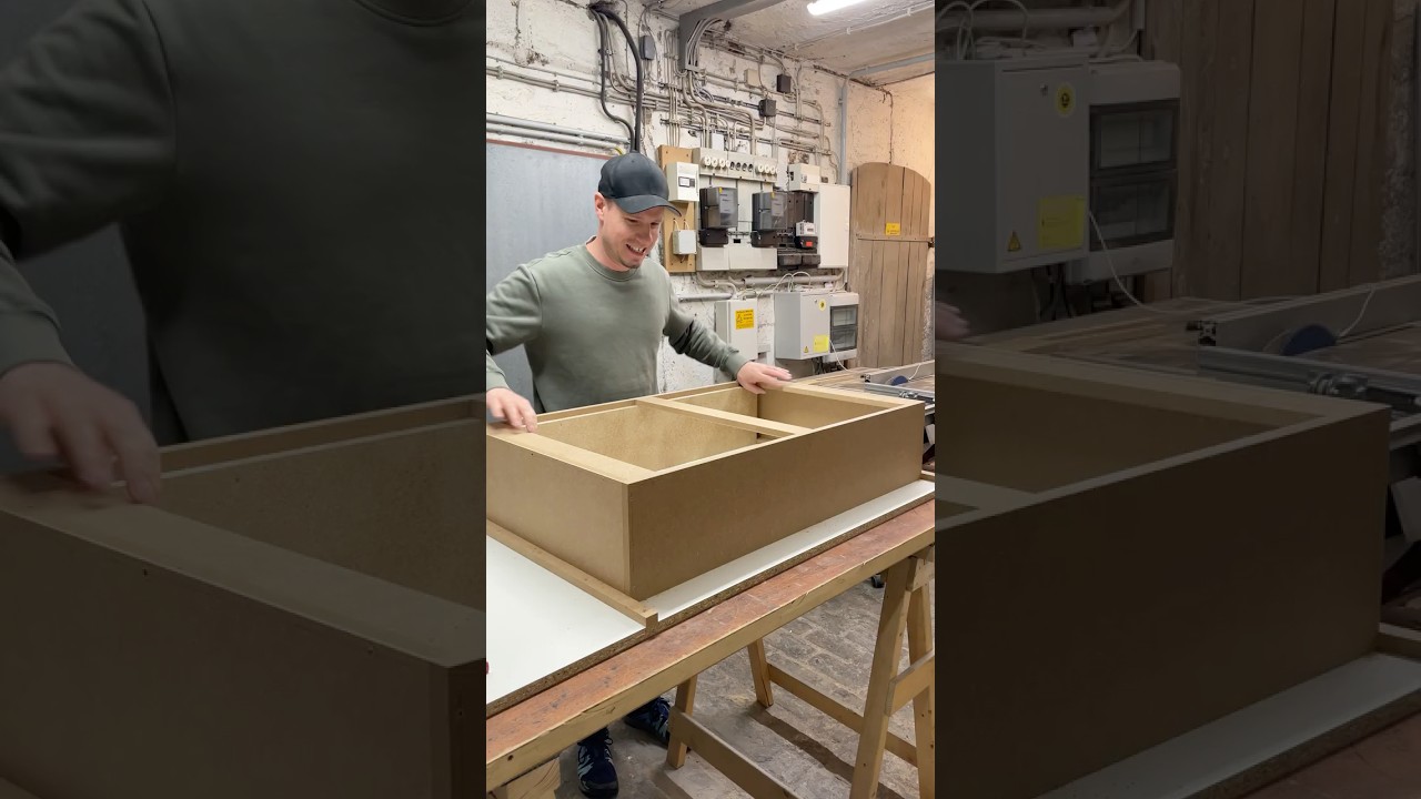 Erster Breitbandabsorber-Korpus. 