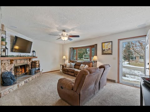2319 Fairway Lane, Waterloo, IA home video tour