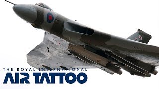 RIAT 2011 - Avro Vulcan XH558 Arrival