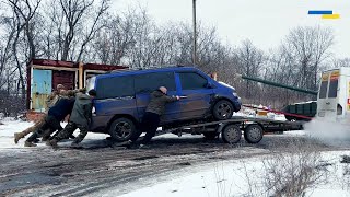 31 СІЧНЯ БФ &quot;ДОВІРА ТА ДОПОМОГА&quot; ВІДВЕЗЛИ ГУМАНІТАРКУ ВІЙСЬКОВИМ ТА ЗАБРАЛИ РОЗБИТИЙ АВТОМОБІЛЬ