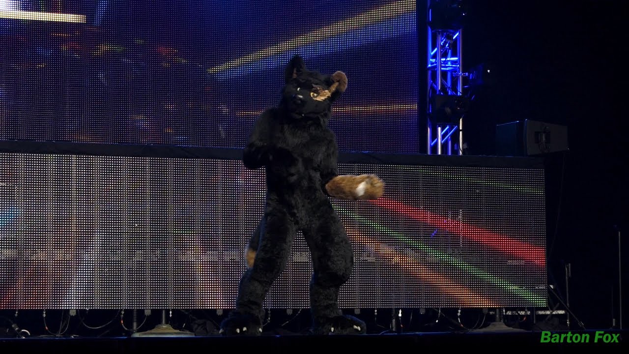 BLFC 2017 - Fursuit Dance Competition - Kintari