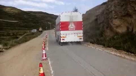 Binding agent spreader with five output systems