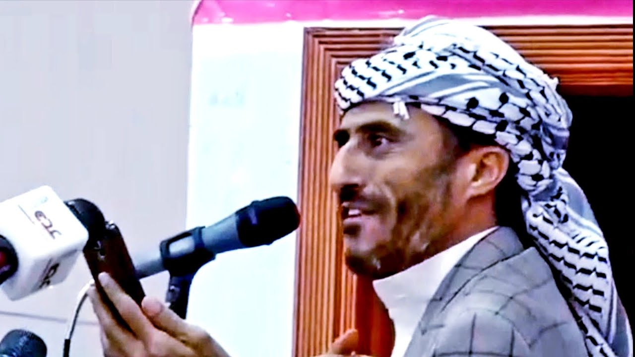 قصيدة الشاعر مجلي القبيسي انا يمني بحفل في مدينة مأرب اليمن م2 yemen