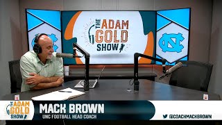 How did Mack Brown, UNC's head football coach, start his presser today off by throwing shade?? 👀