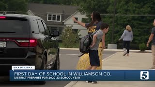 Williamson County students return to the classroom