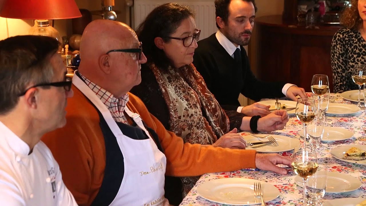 Jean-Pïerre Coffe et les recettes d'omelettes du Chasseur Français - YouTube