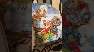 This Christmas Avon  plate collection is on sale!! #merrychristmas #avon #collectors