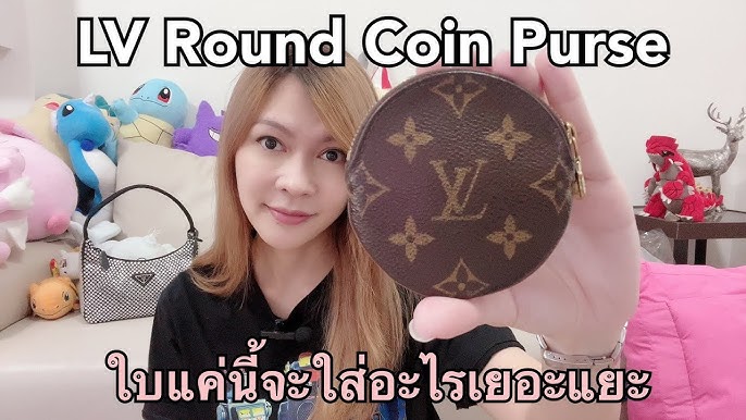 Louis Vuitton round coin purse comparison/What fits inside besides coins? 