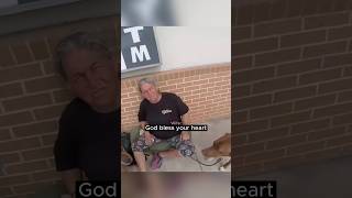 Biker Blesses a Homeless Couple and Their Dogs…
