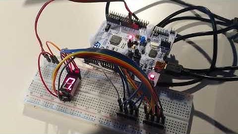 [Embedded Controller] LAB4: SysTick and External Interrupt Demo