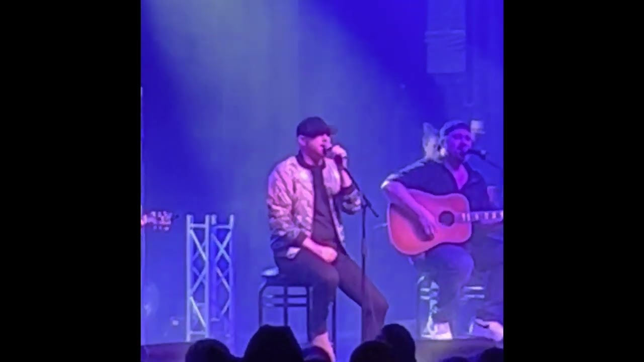 KNIX Secret Show #12 - Cole Swindell 