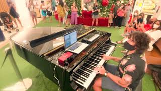 Dancing Queen ABBA (Piano Shopping Mall)