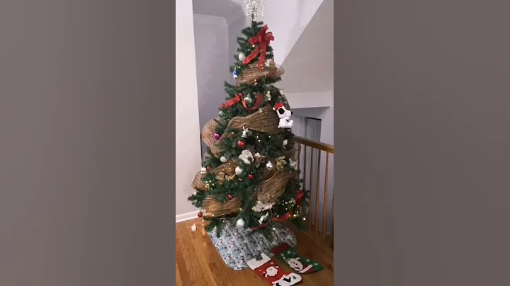 DIY your Christmas tree skirt for $1